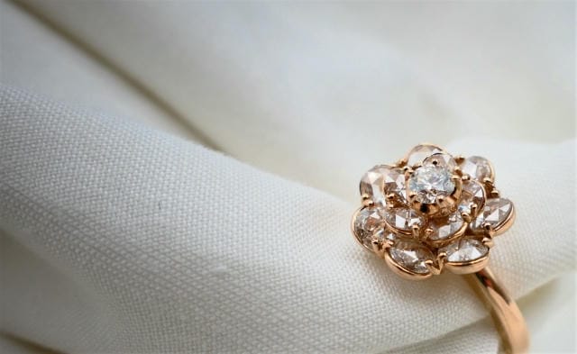 評判と安全性で選ぶ賢い金買取活用術と大切な資産を守るためのポイント